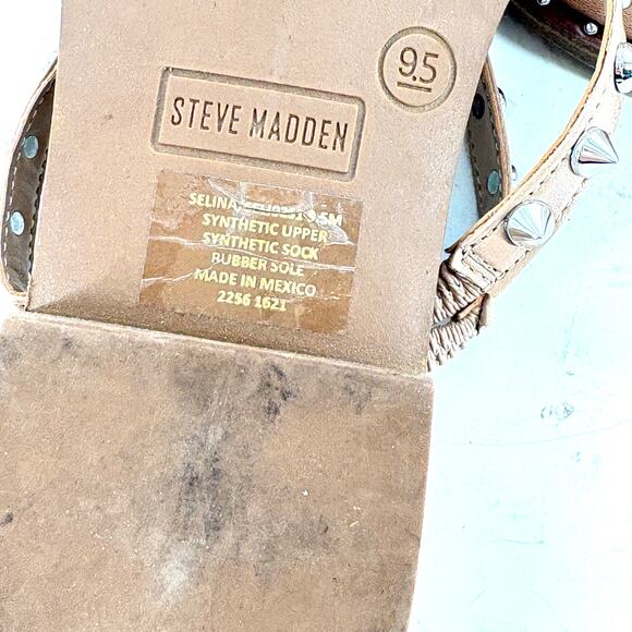 Steve Madden Selina Sandals 9.5 Stud Silver Tan Travel Resort Cruise Flats - Picture 7 of 7